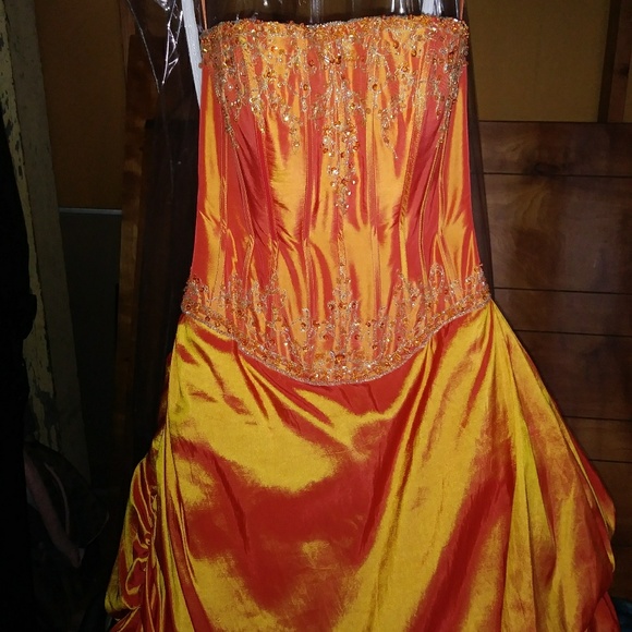 Prom Dress burnt orange - Picture 6 of 12